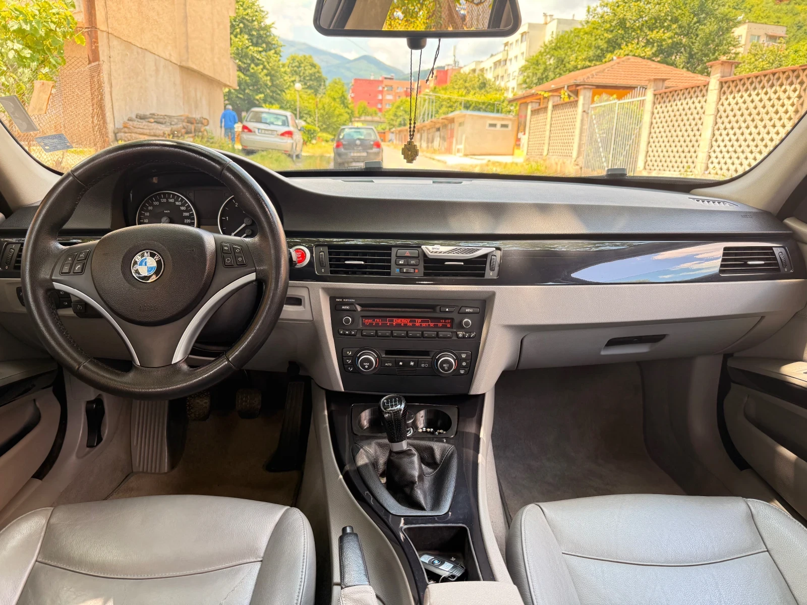 BMW 320  - изображение 3