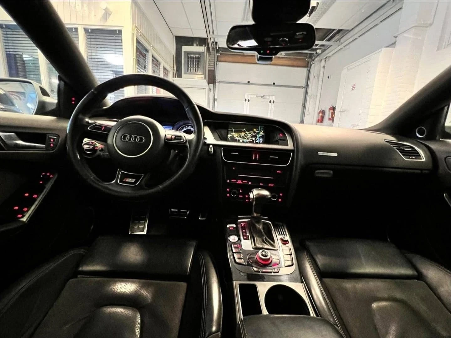 Audi A5 3.0TDI QUATTRO ОЧАКВАН ВНОС S5 LINE ЛИЗИНГ 100%  - изображение 9
