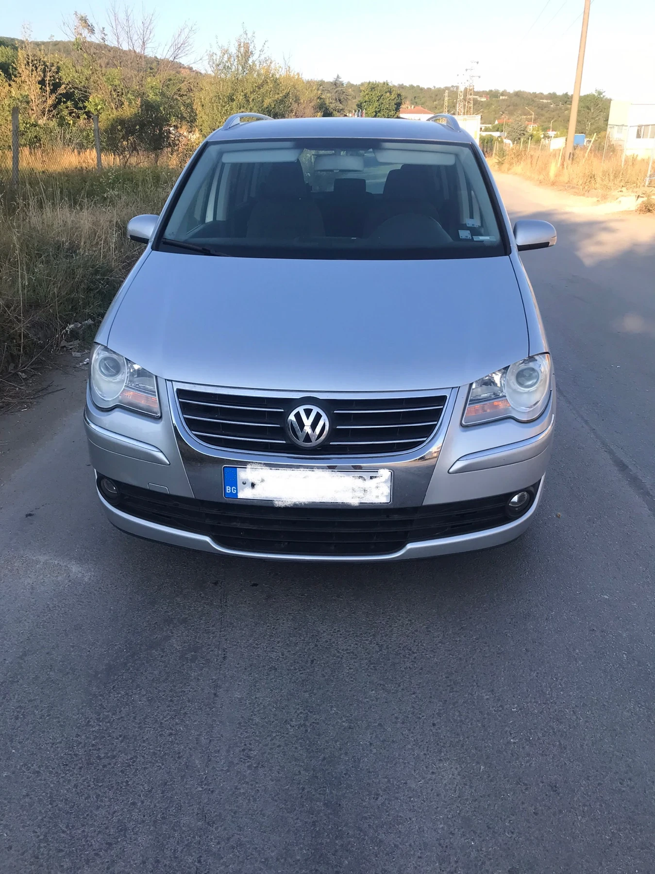 VW Touran 2, 0 ecofuel 6+ 1 ГИ - изображение 2