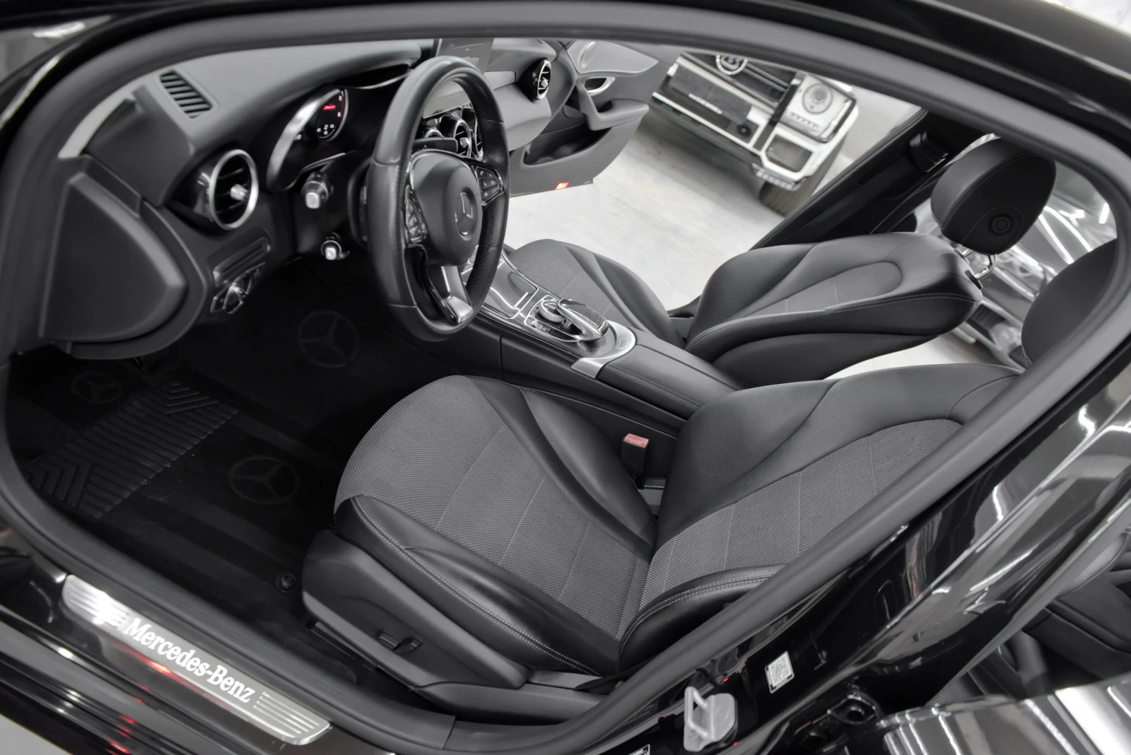 Mercedes-Benz C 220 D* AMG* Bluetec* Multibeam - изображение 10