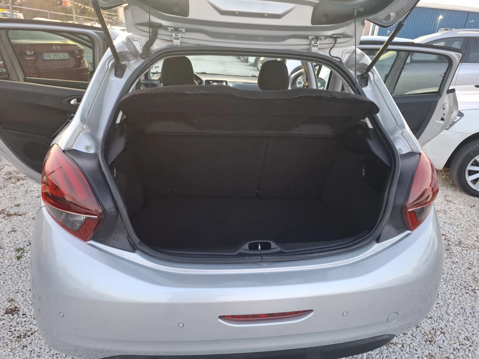 Peugeot 208 | Mobile.bg   15