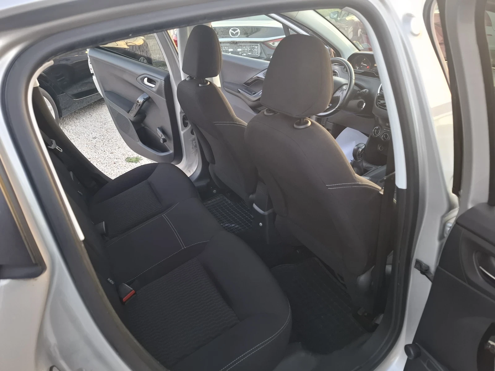 Peugeot 208 | Mobile.bg   11