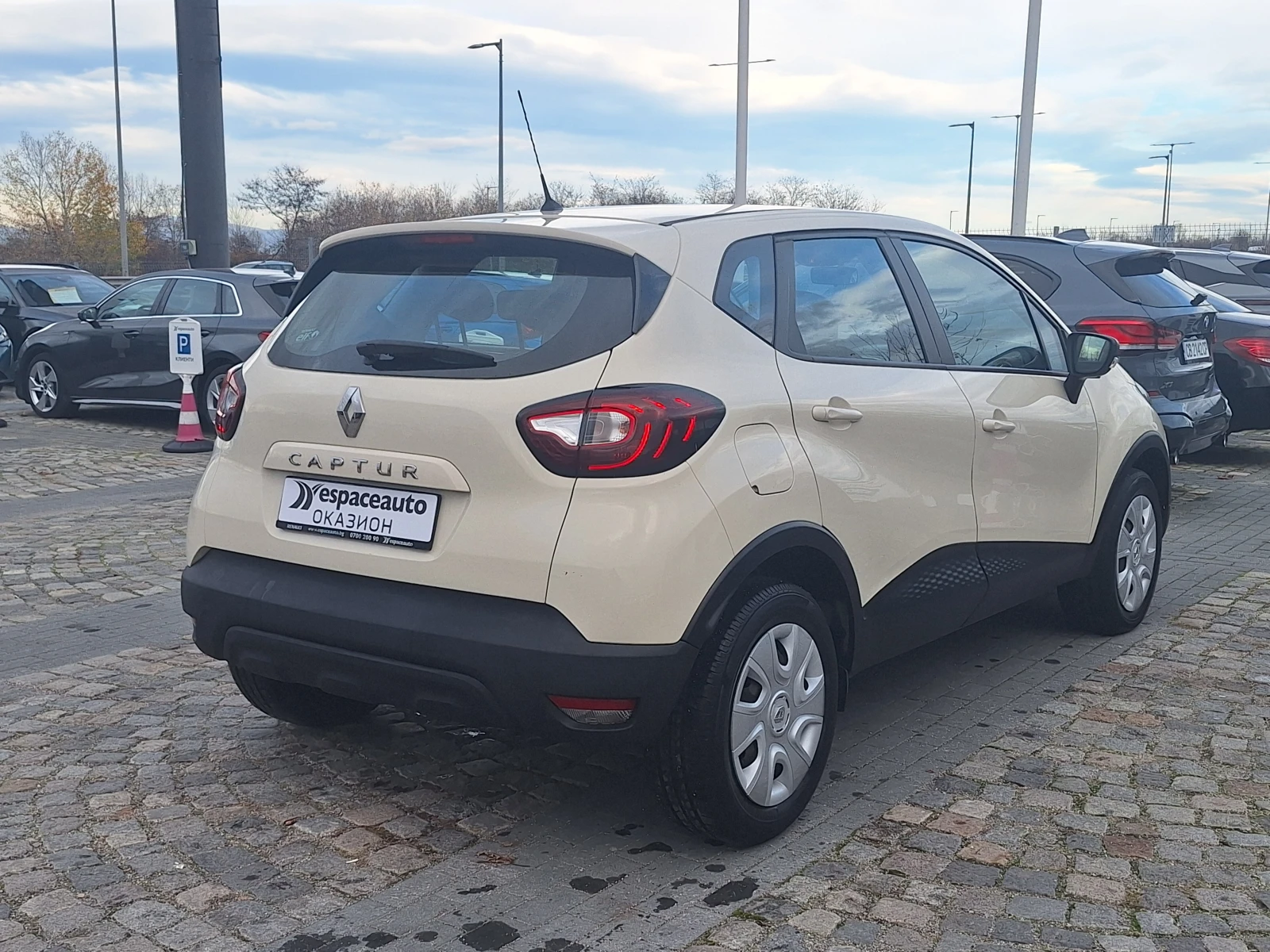 Renault Captur TCe 90к.с. - изображение 4