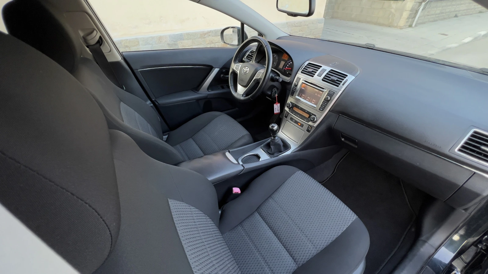 Toyota Avensis 2.2 D-4D  - изображение 10