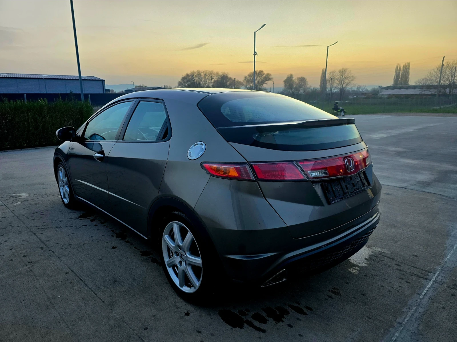 Honda Civic 1.8 БЕНЗИН-ГАЗ , снимка 6 - Автомобили и джипове - 53851751