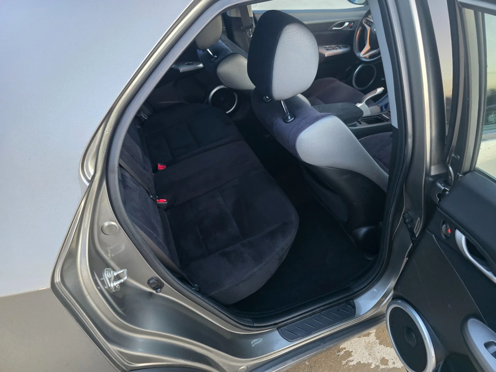 Honda Civic 1.8 БЕНЗИН-ГАЗ , снимка 13 - Автомобили и джипове - 53851751