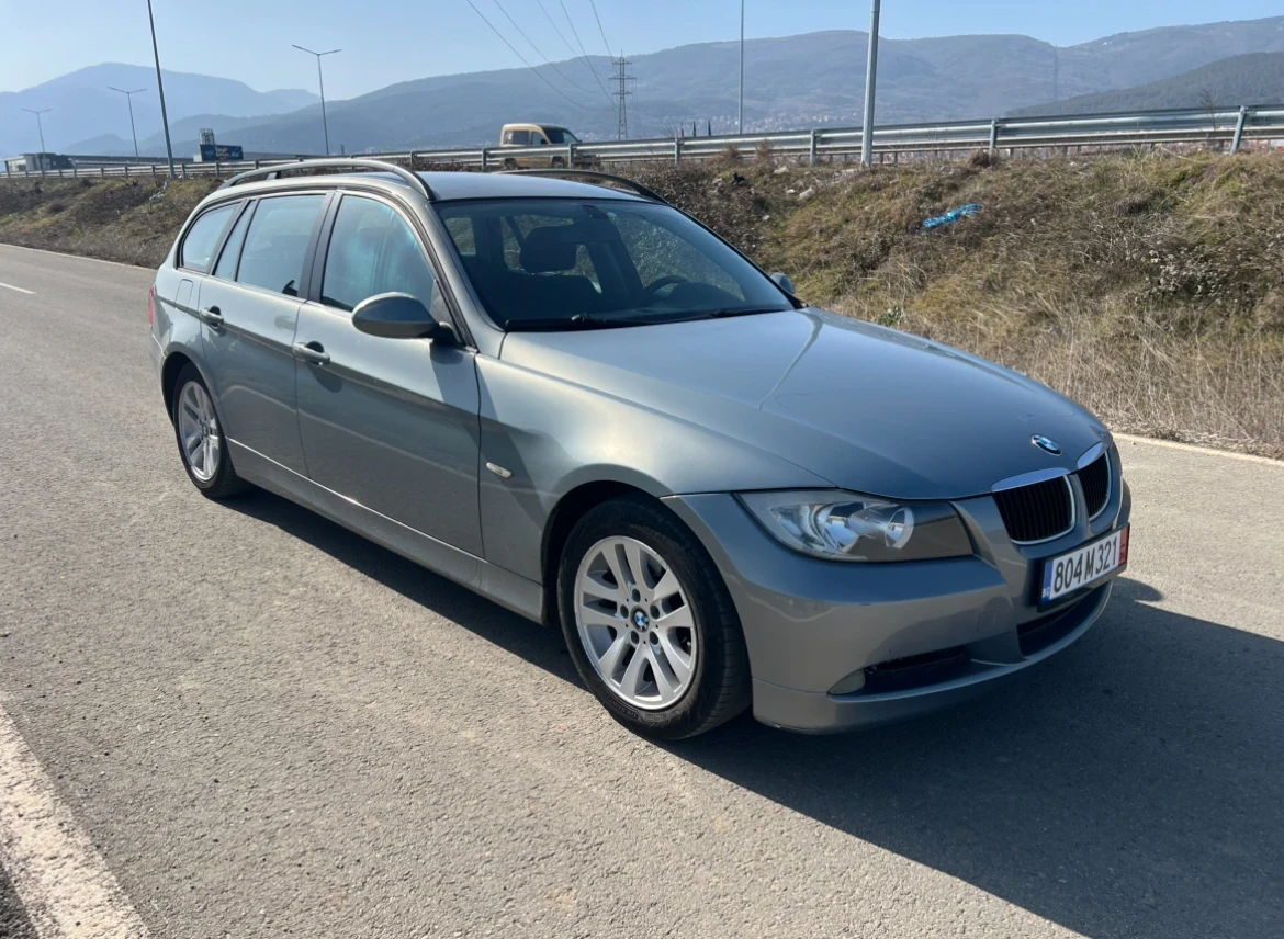 BMW 320 Сервизна история, снимка 3 - Автомобили и джипове - 53860823