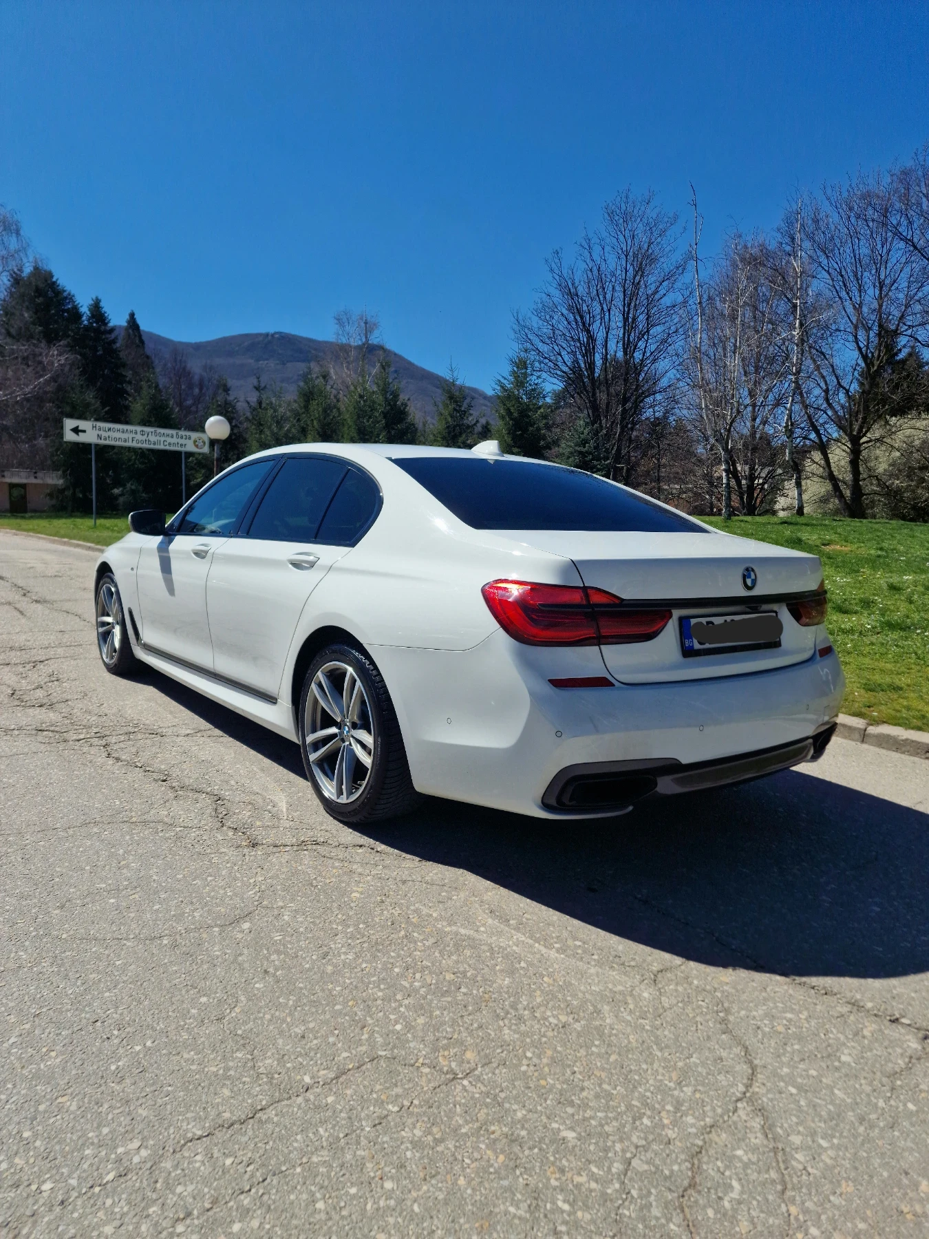 BMW 740 XD/INDIVIDUAL/ 4x Massage/ 4x обдухване/ALCANTARA, снимка 4 - Автомобили и джипове - 54112283