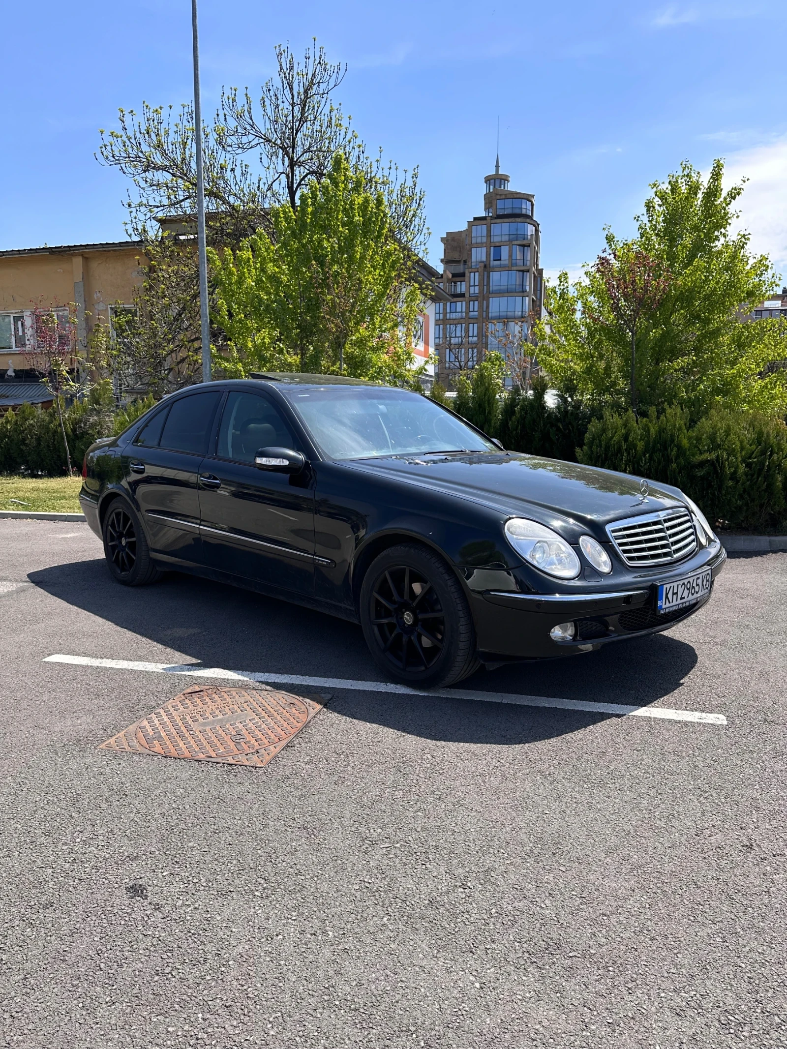 Mercedes-Benz E 270, снимка 3 - Автомобили и джипове - 54343442