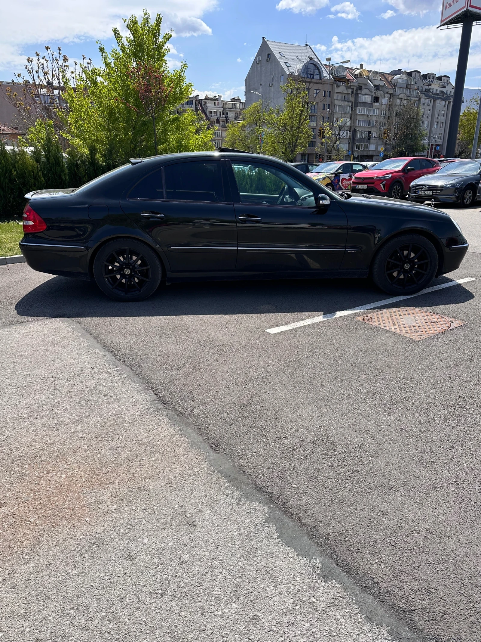 Mercedes-Benz E 270, снимка 8 - Автомобили и джипове - 54343442