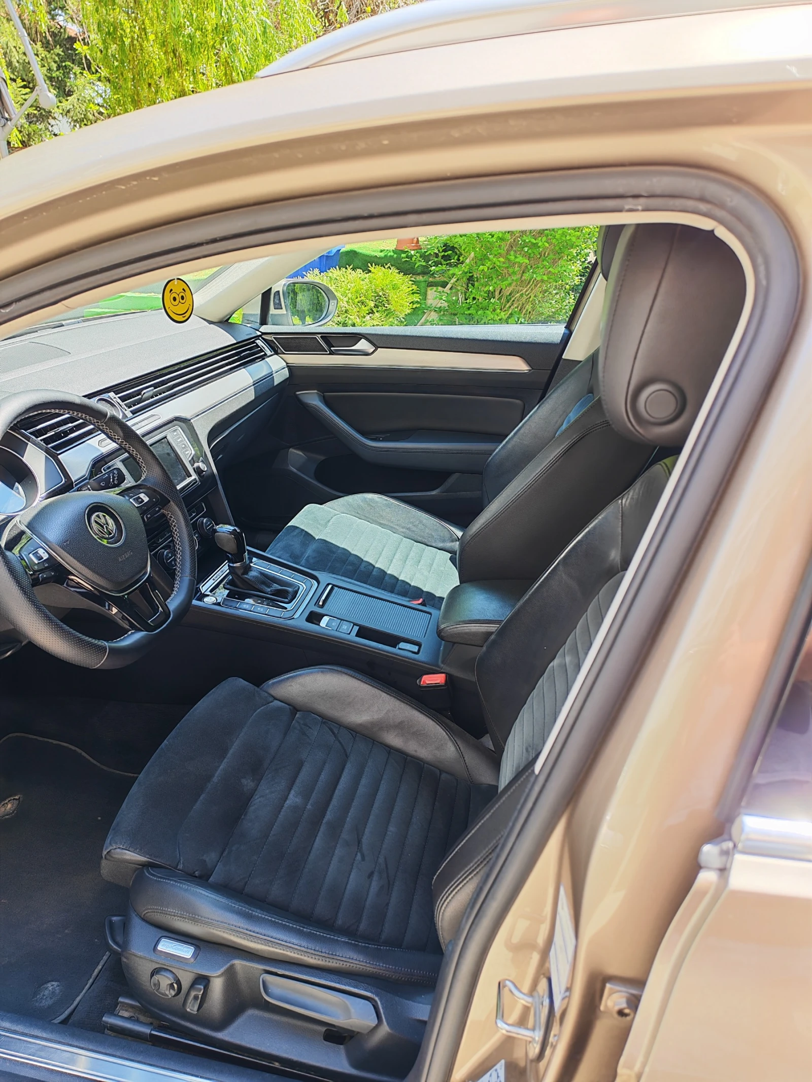 VW Passat 4MOTION, снимка 8 - Автомобили и джипове - 54491998