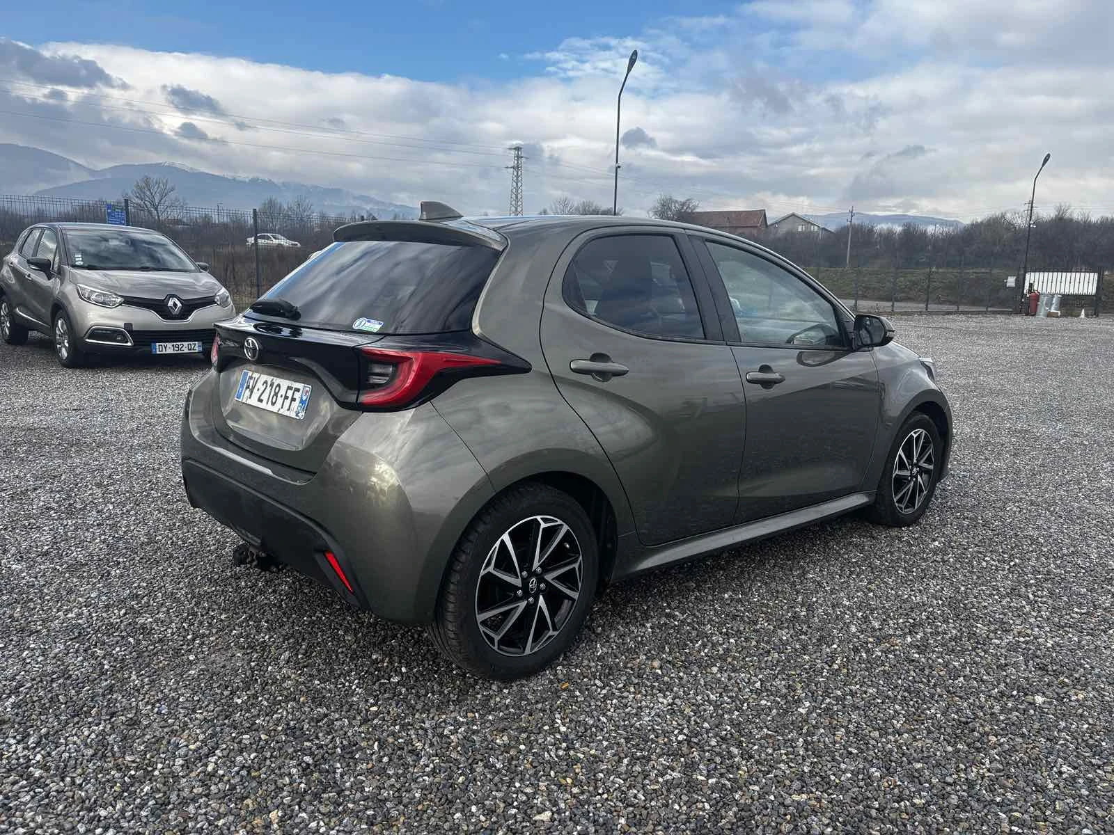 Toyota Yaris 1.5 , EURO 6, Нов Внос France, снимка 4 - Автомобили и джипове - 54605924