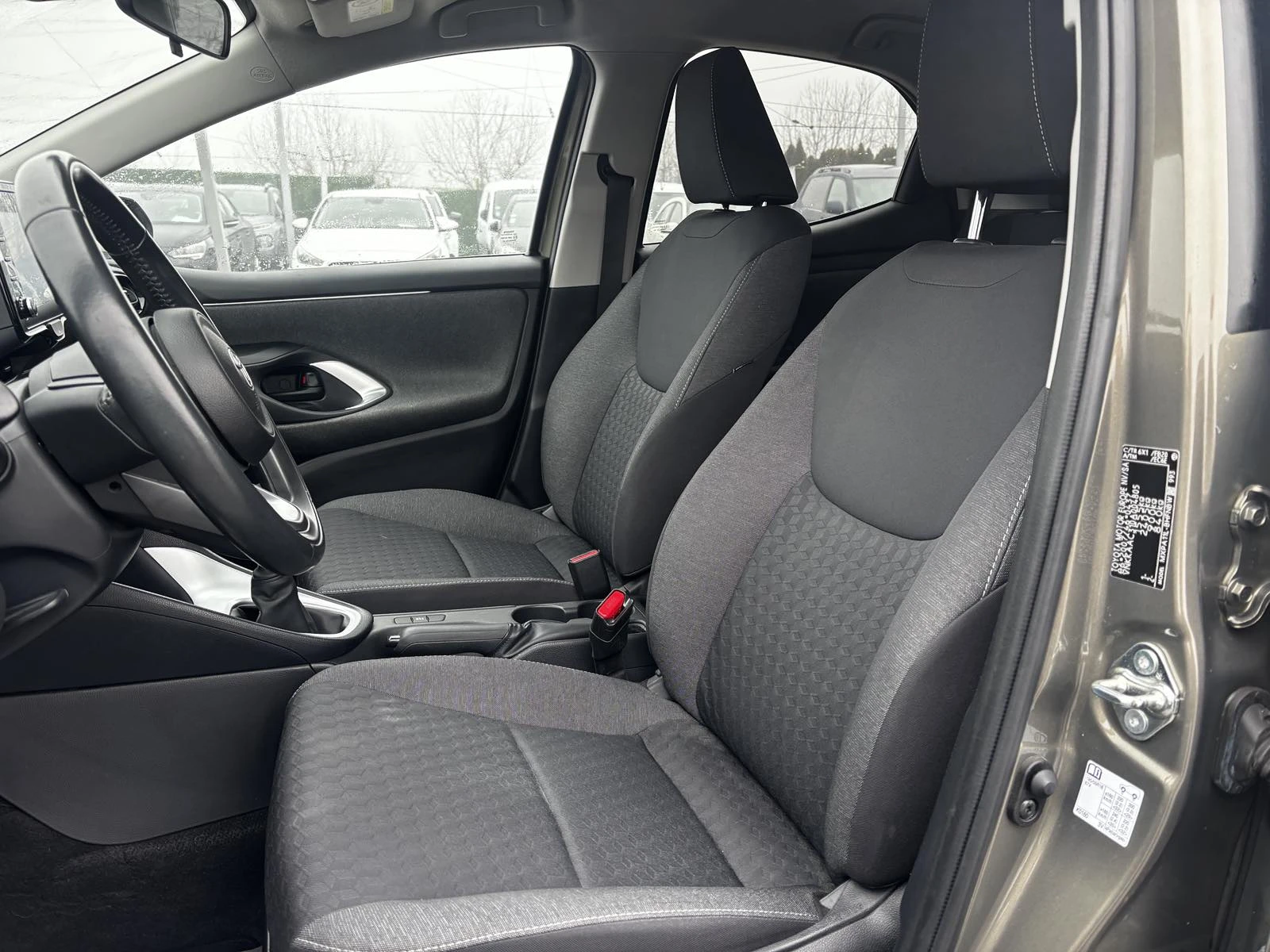 Toyota Yaris 1.5 , EURO 6, Нов Внос France, снимка 10 - Автомобили и джипове - 54605924