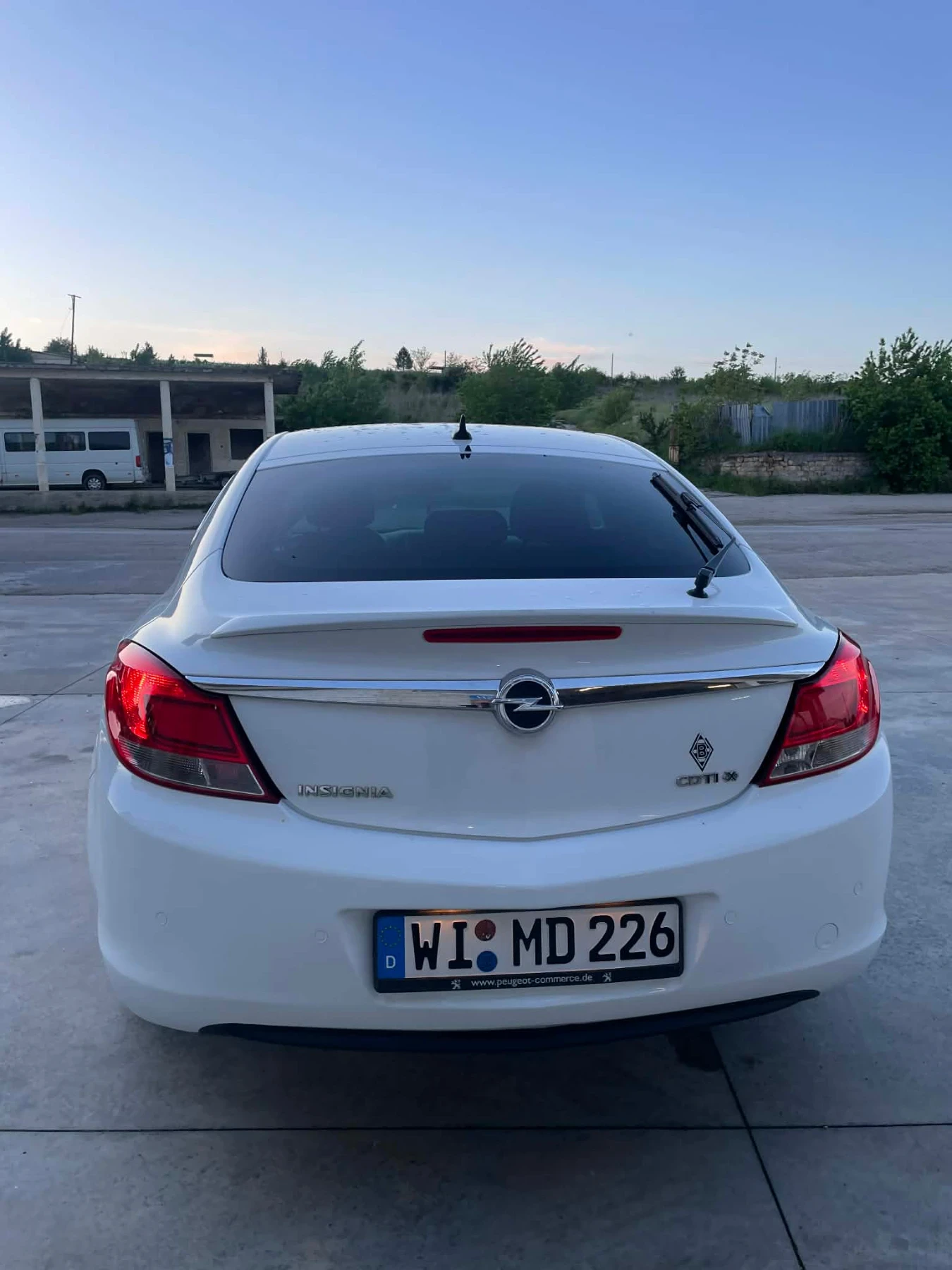 Opel Insignia 2.0 CDTI 160 PS 4* 4, снимка 6 - Автомобили и джипове - 54728756
