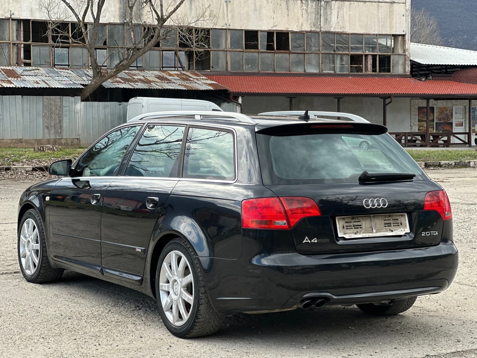 Audi A4 2.0TDI 3xS-Line, снимка 3 - Автомобили и джипове - 54784296