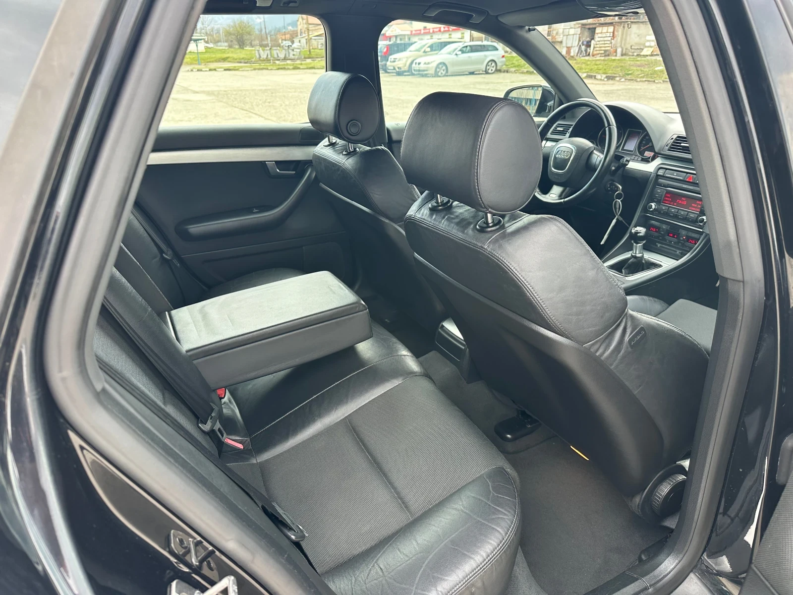 Audi A4 2.0TDI 3xS-Line, снимка 13 - Автомобили и джипове - 54784296