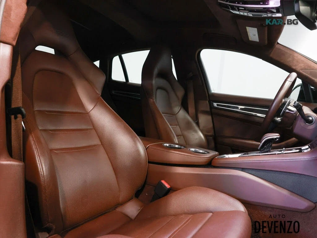 Porsche Panamera * AWD * PANORAMA * Автокредит * (Цена до България), снимка 9 - Автомобили и джипове - 55177404