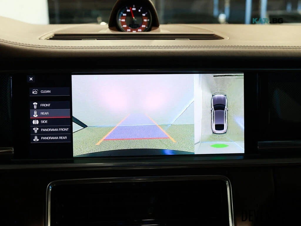 Porsche Panamera * AWD * PANORAMA * Автокредит * (Цена до България), снимка 17 - Автомобили и джипове - 55177404