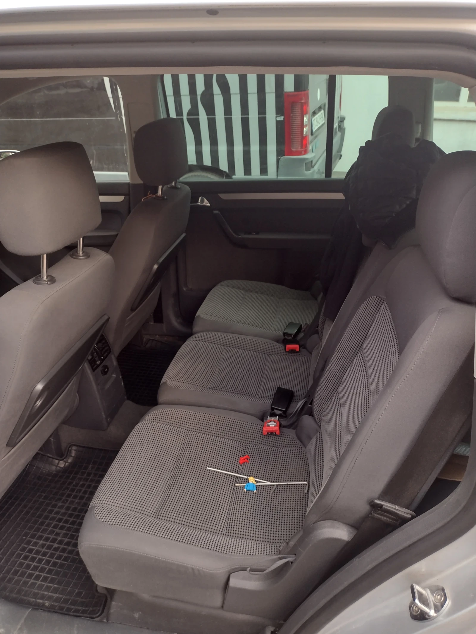 VW Touran, снимка 7 - Автомобили и джипове - 55578348