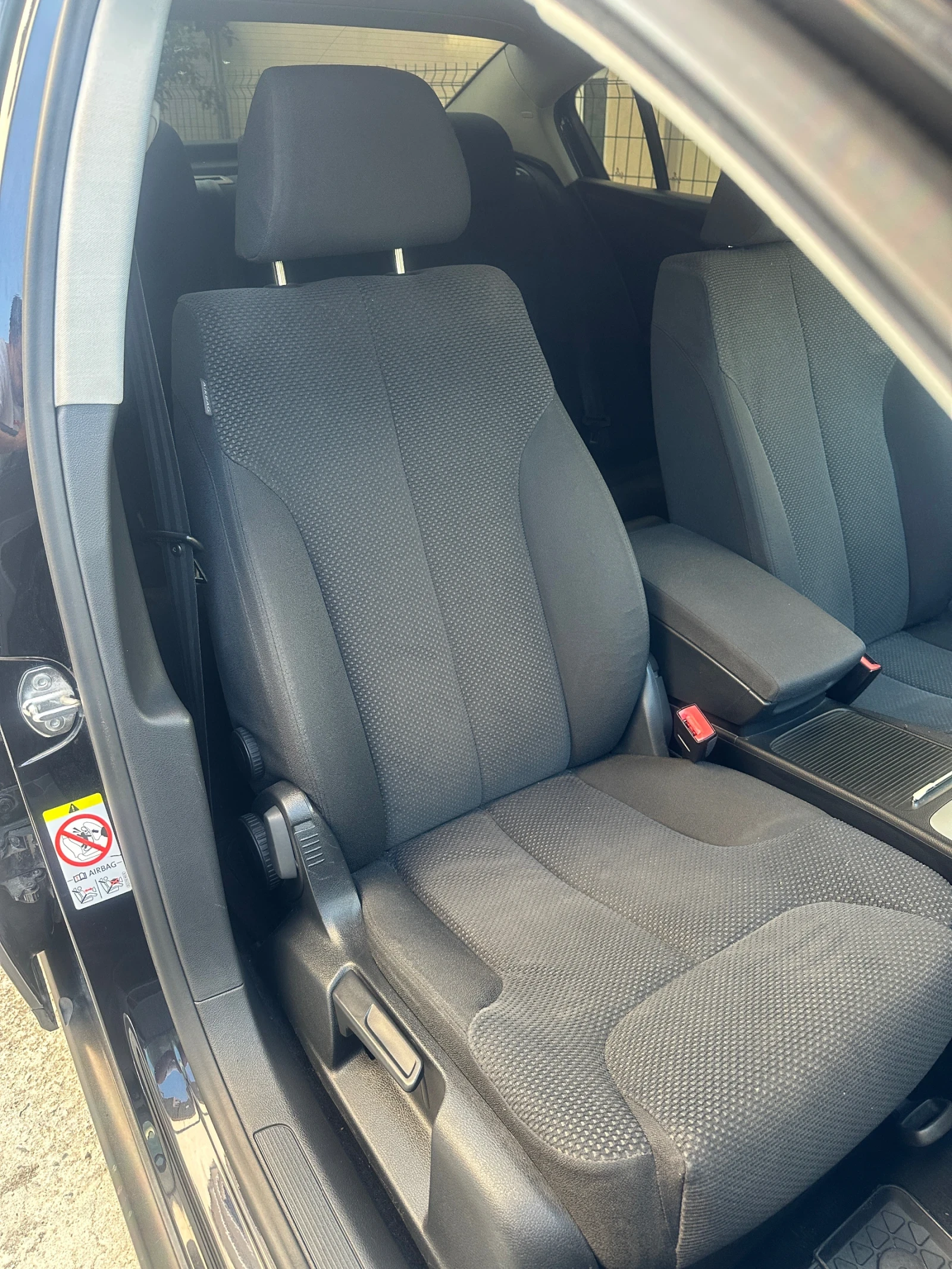 VW Passat 2.0TDI* 170* Automatic, снимка 11 - Автомобили и джипове - 55593281