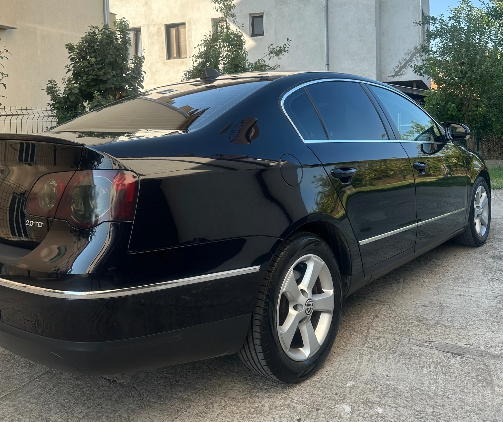 VW Passat 2.0TDI* 170* Automatic, снимка 4 - Автомобили и джипове - 55593281