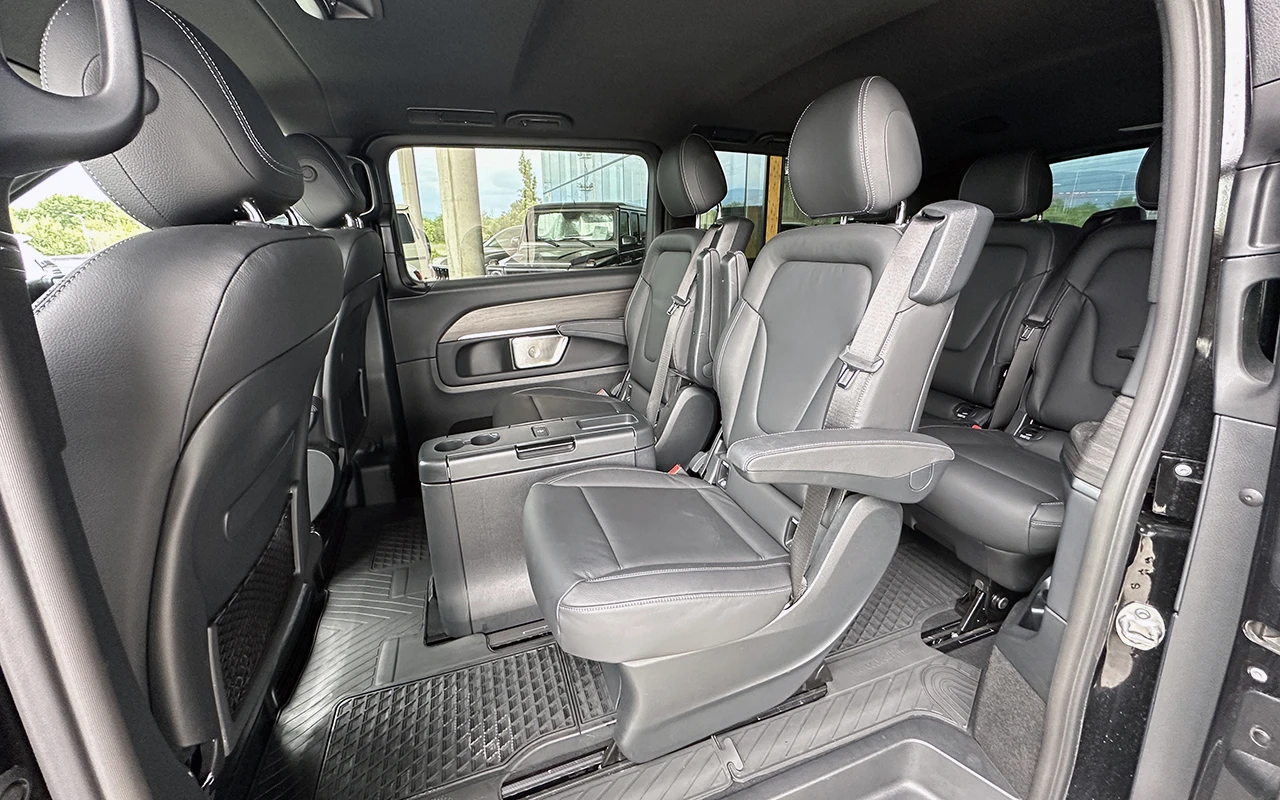 Mercedes-Benz V 300 d 4MATIC Avantgarde Extralong, снимка 7 - Автомобили и джипове - 55636182
