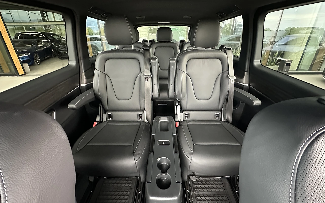 Mercedes-Benz V 300 d 4MATIC Avantgarde Extralong, снимка 8 - Автомобили и джипове - 55636182