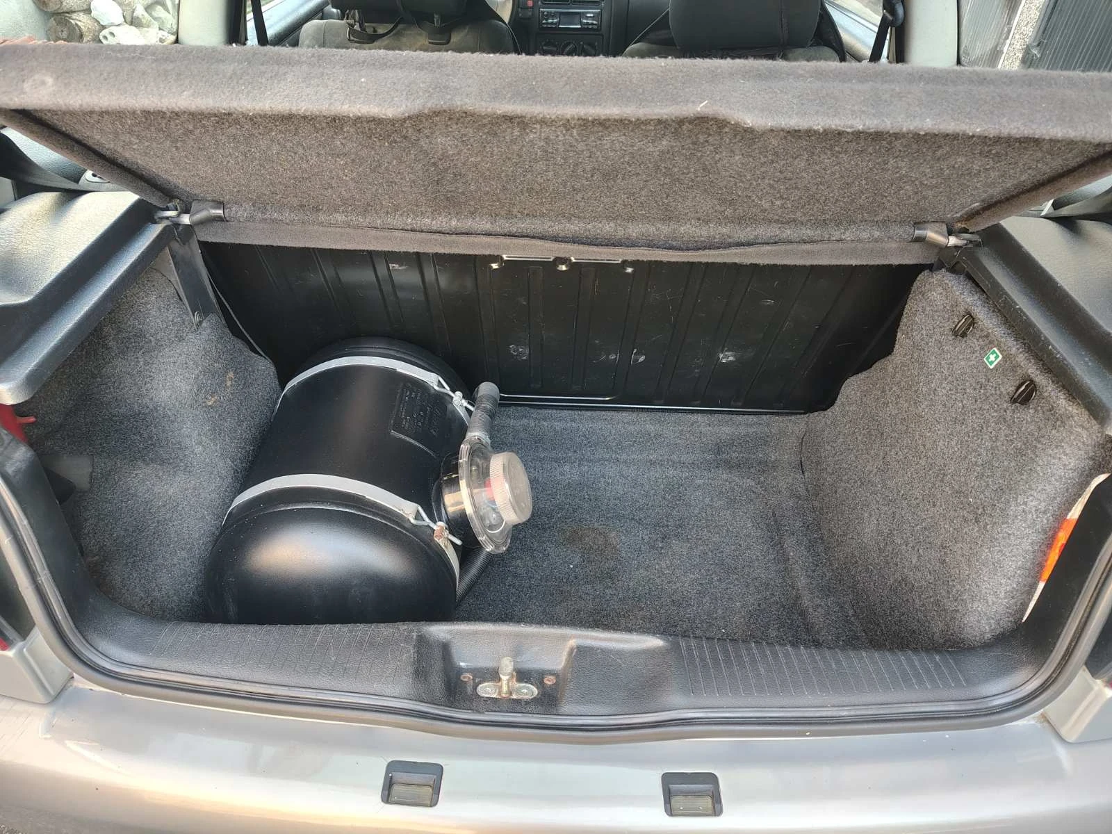 VW Polo, снимка 7 - Автомобили и джипове - 55695225