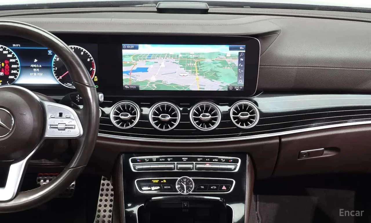 Mercedes-Benz CLS 450 4MATIC AMG Line/ОБДУХВАНЕ/ДИСТРОНИК/360, снимка 14 - Автомобили и джипове - 55728876