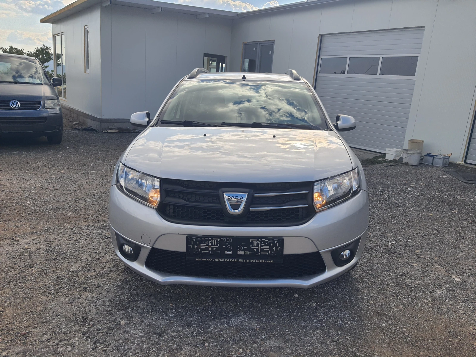 Dacia Logan 1.2i, снимка 2 - Автомобили и джипове - 56110604
