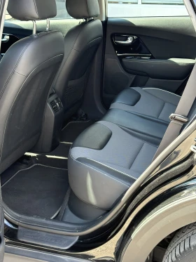 Kia Niro 64 kWh | Камери | Асистенти | Подгрев | Навигация  - 18890 € / 36945.63 лв. - 99132641 10