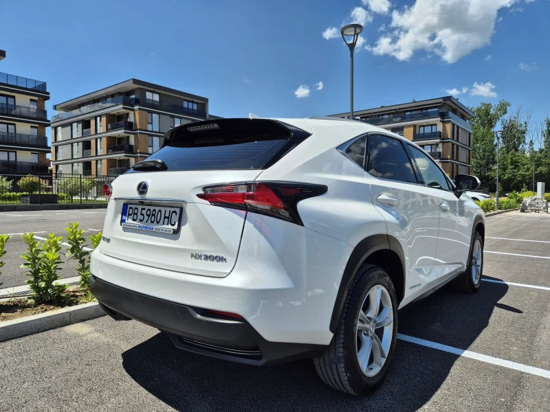 Lexus NX 300h, снимка 4 - Автомобили и джипове - 47221492