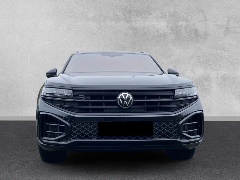 VW Touareg 3.0 TSI 4Motion = R-line= Гаранция, снимка 1 - Автомобили и джипове - 48883816