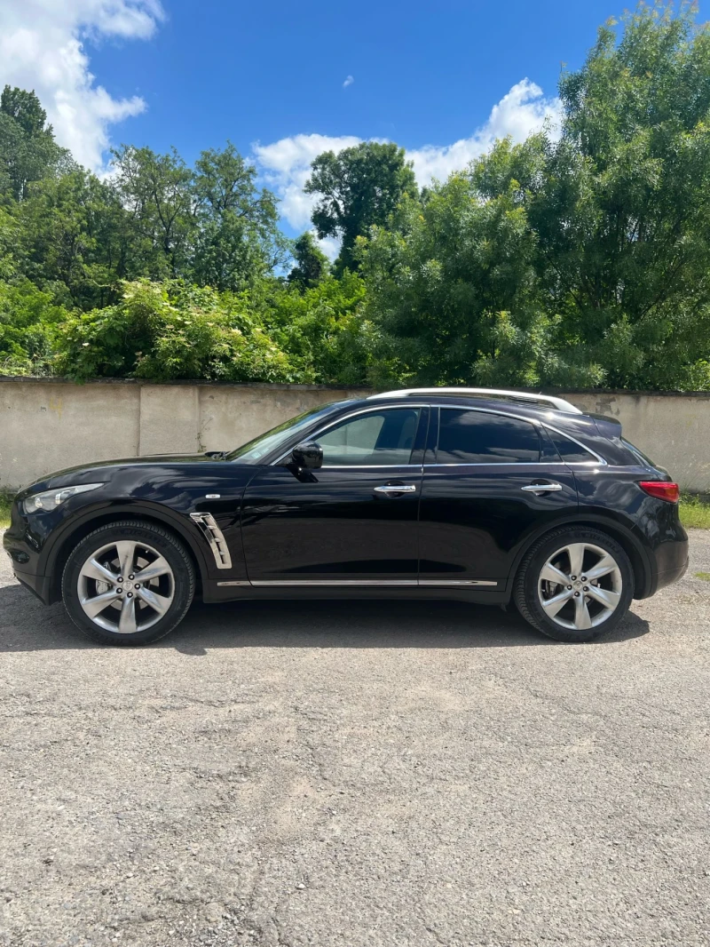 Infiniti QX70, снимка 4 - Автомобили и джипове - 49166409