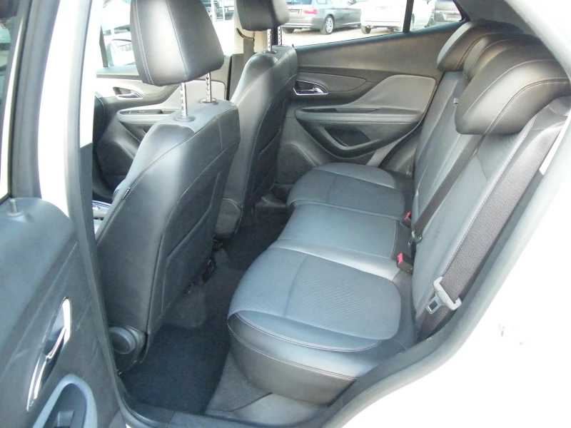 Opel Mokka 1.7CDTI 4x4, снимка 12 - Автомобили и джипове - 49326425