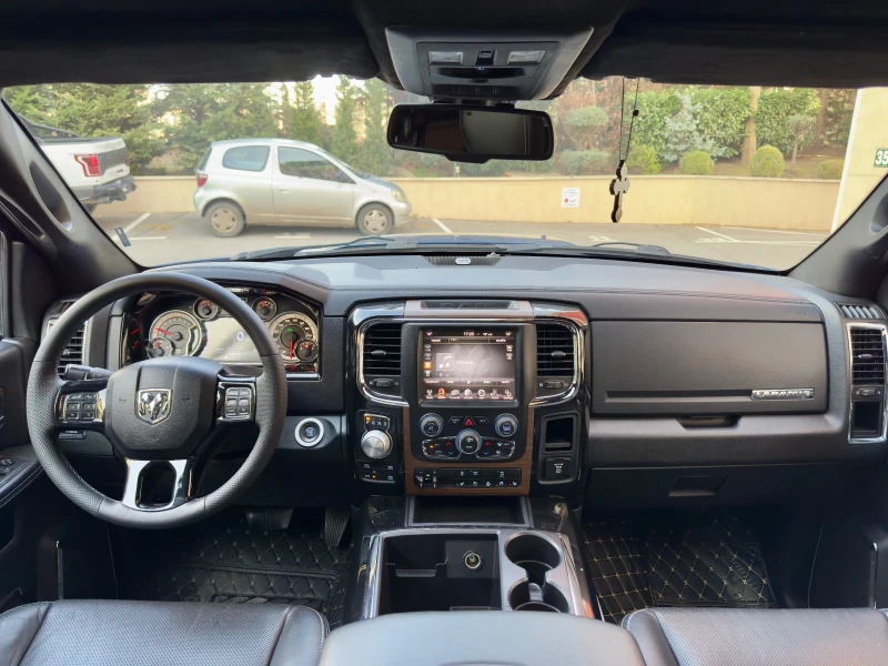 Dodge RAM 1500 LARAMIE* ГАЗ* ЛИЗИНГ* БАРТЕР* FULL, снимка 11 - Автомобили и джипове - 49508004