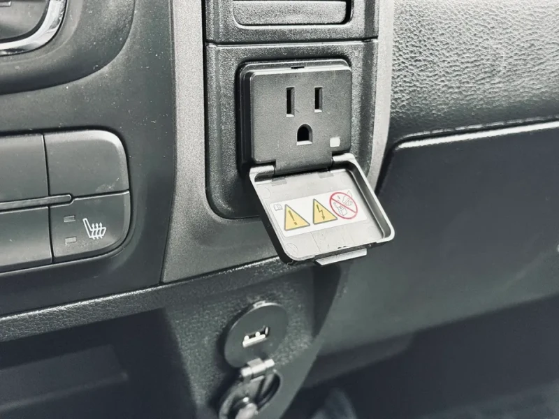 Dodge RAM 1500 CARFAX* АВТОФИНАНСИРАНЕ* БЕЗ ПЪРВОНАЧАЛНА ВНОСКА* , снимка 16 - Автомобили и джипове - 52896337