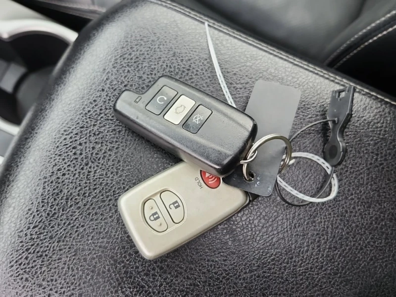 Toyota 4runner * SR5 * CARFAX * БЕЗ ПЪРВОНАЧАЛНА ВНОСКА, снимка 8 - Автомобили и джипове - 52967772