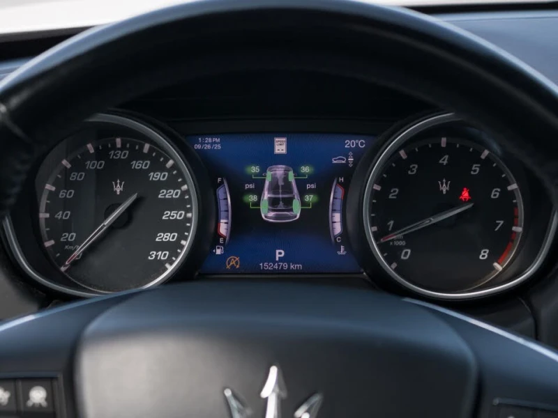 Maserati Levante GRAN LUSSO S/DISTRONIC/PANO/360 CAMERA, снимка 11 - Автомобили и джипове - 53231036