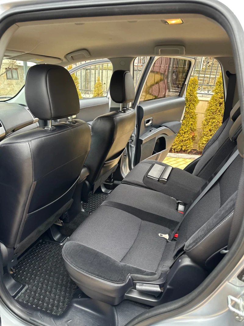 Citroen C-Crosser 2.2 HDI 4X4, снимка 11 - Автомобили и джипове - 53263106