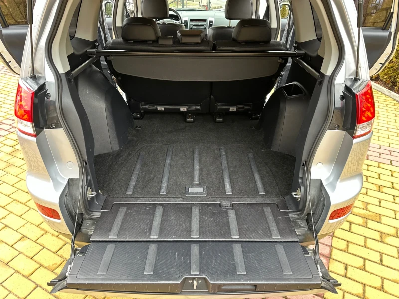 Citroen C-Crosser 2.2 HDI 4X4, снимка 16 - Автомобили и джипове - 53263106