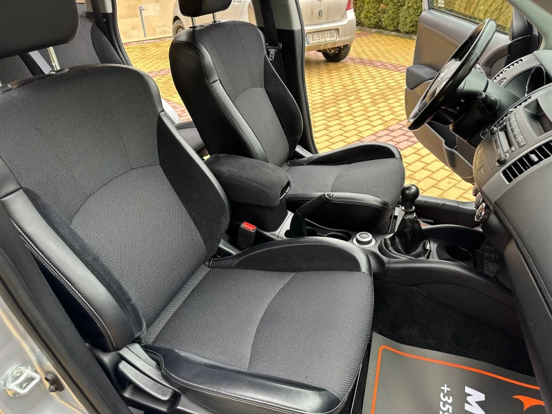 Citroen C-Crosser 2.2 HDI 4X4, снимка 9 - Автомобили и джипове - 53263106