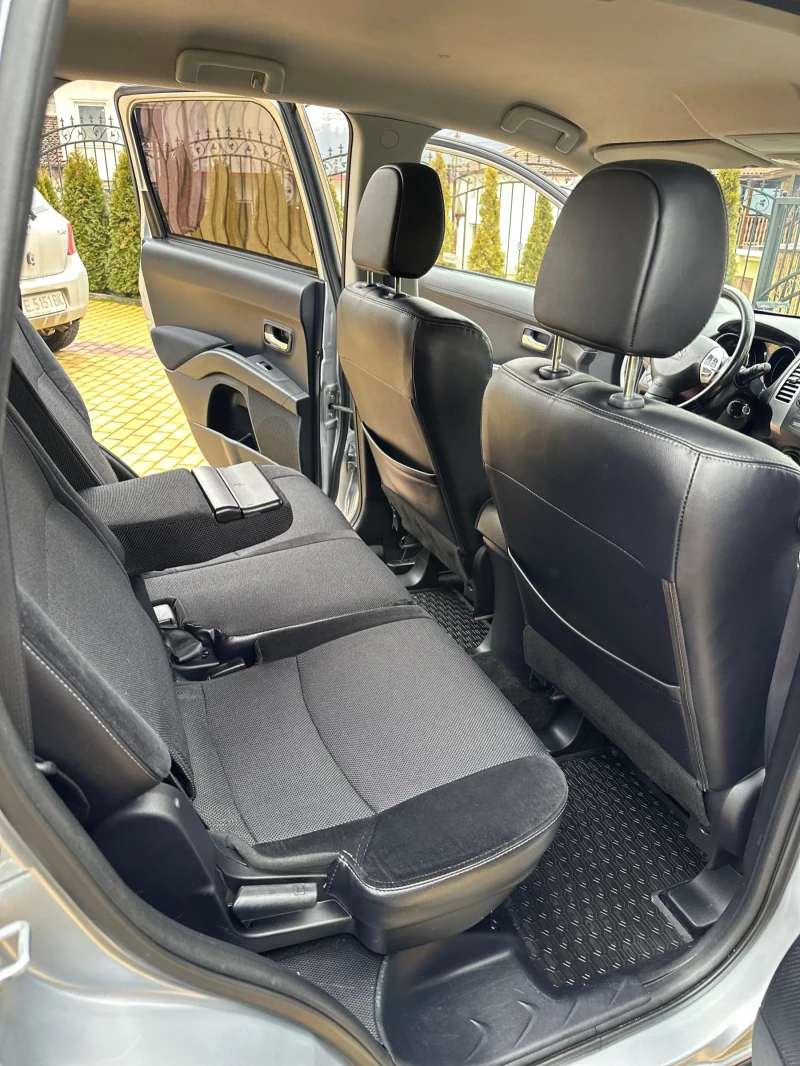 Citroen C-Crosser 2.2 HDI 4X4, снимка 10 - Автомобили и джипове - 53263106