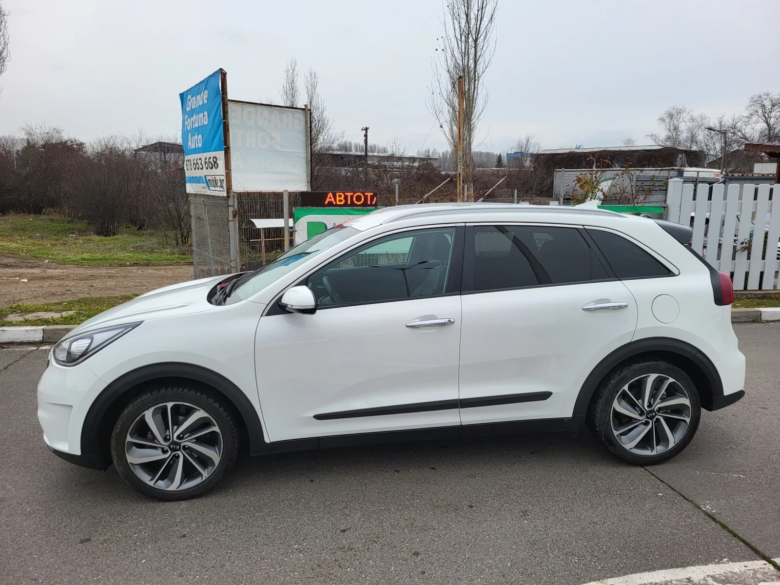 Kia Niro 1.6 HYBRID EURO 6D НОВ ВНОС ИТАЛИЯ !!! - изображение 8