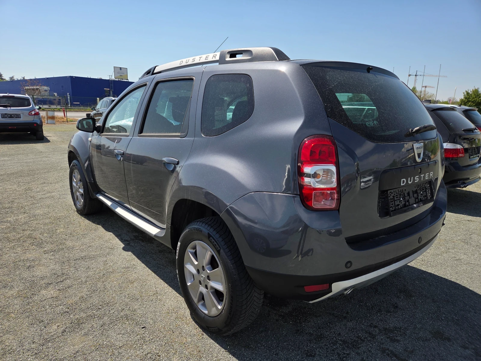 Dacia Duster 1, 6i105ksGPLNAVIPARKTRONIKTEMPOMATITALIAFACE - изображение 4