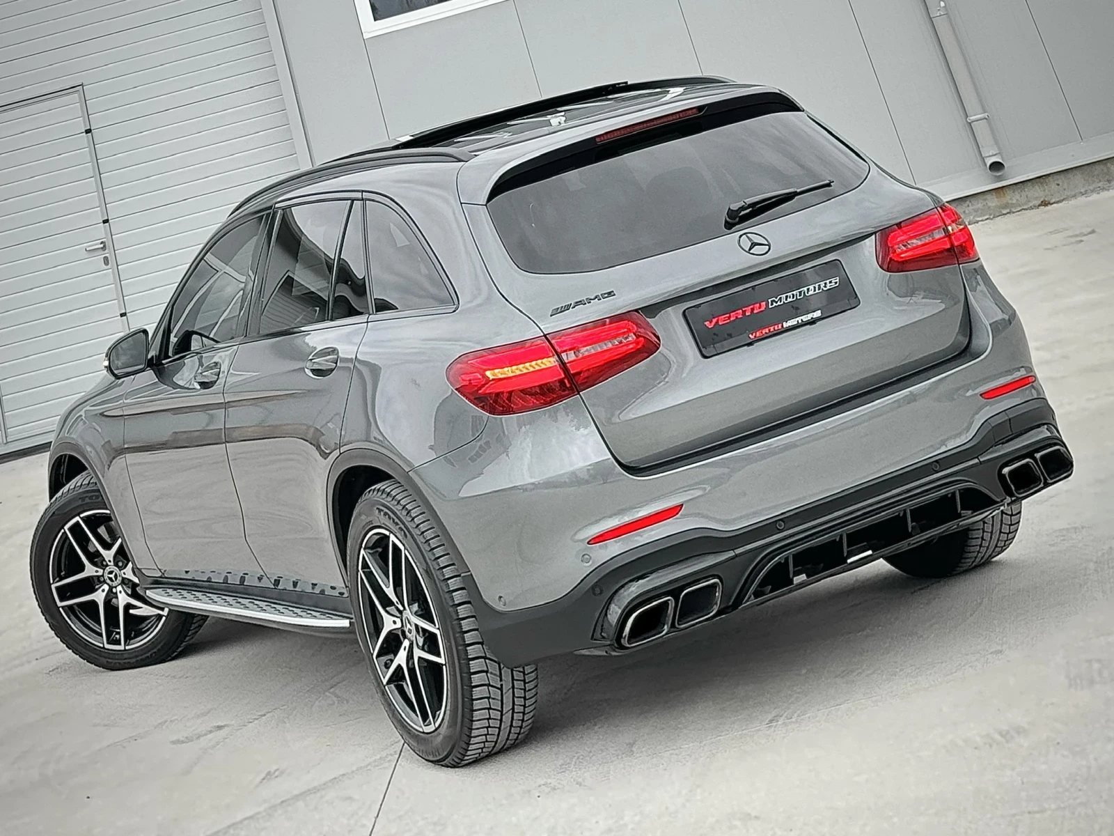 Mercedes-Benz GLC 250 D/ AMG/ 4MATIC/ 9G/ NIGHT EDITION/ PANO/ F1 - изображение 4