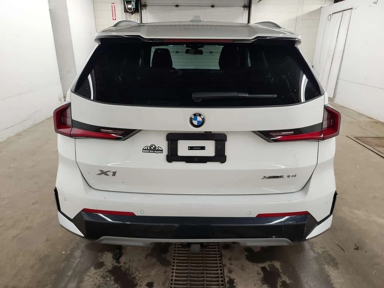 BMW X1 xDrive28i X Line | PANO | KEYLESS | 2 КЛЮЧА |  - изображение 6