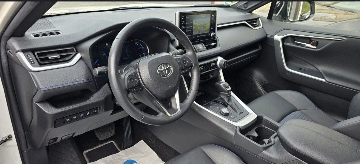 Toyota Rav4 2.5 Hybrid Black Edition 4x4| Всички Екстри | , снимка 11 - Автомобили и джипове - 54237258