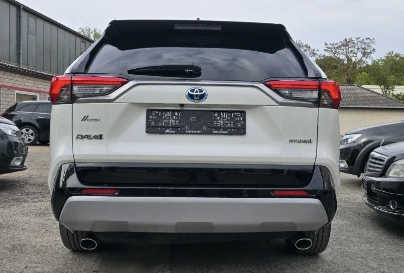 Toyota Rav4 2.5 Hybrid Black Edition 4x4| Всички Екстри | , снимка 5 - Автомобили и джипове - 54237258