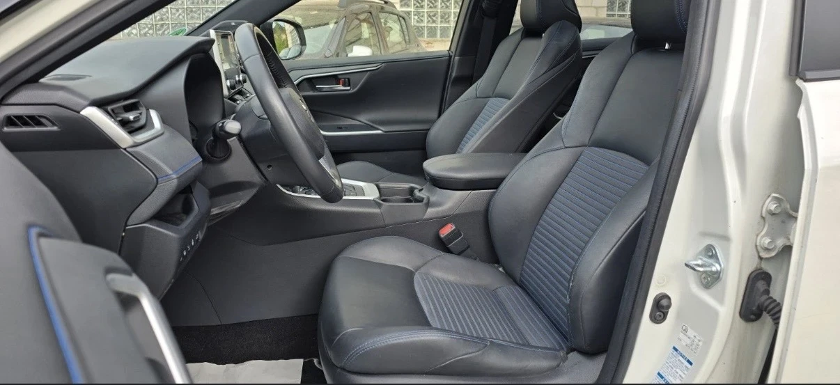 Toyota Rav4 2.5 Hybrid Black Edition 4x4| Всички Екстри | , снимка 12 - Автомобили и джипове - 54237258